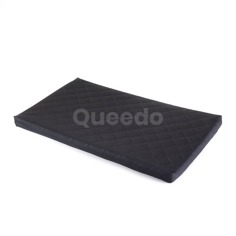 Elegantný čierny matrac pre psa Deluxe