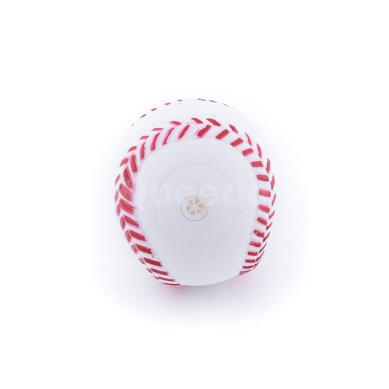 Praktická psia hračka lopta baseball biela